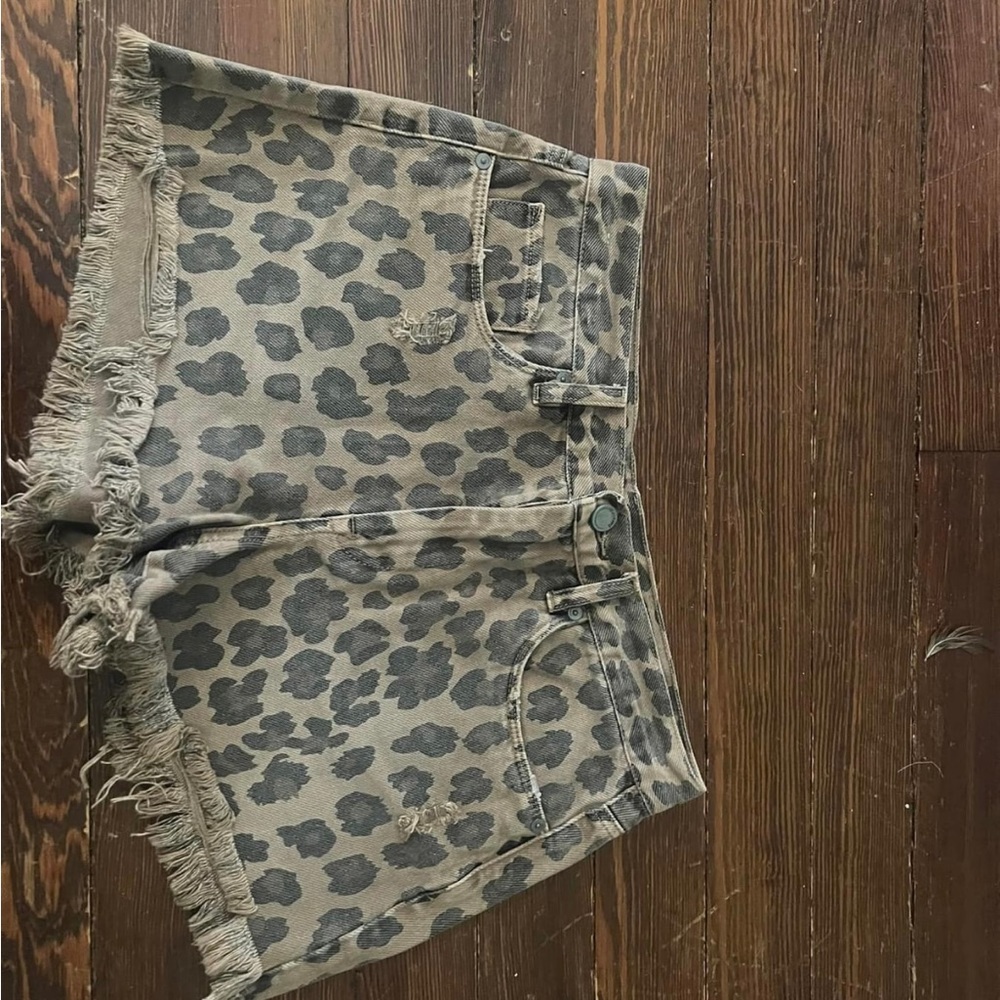Blank NYC shorts
